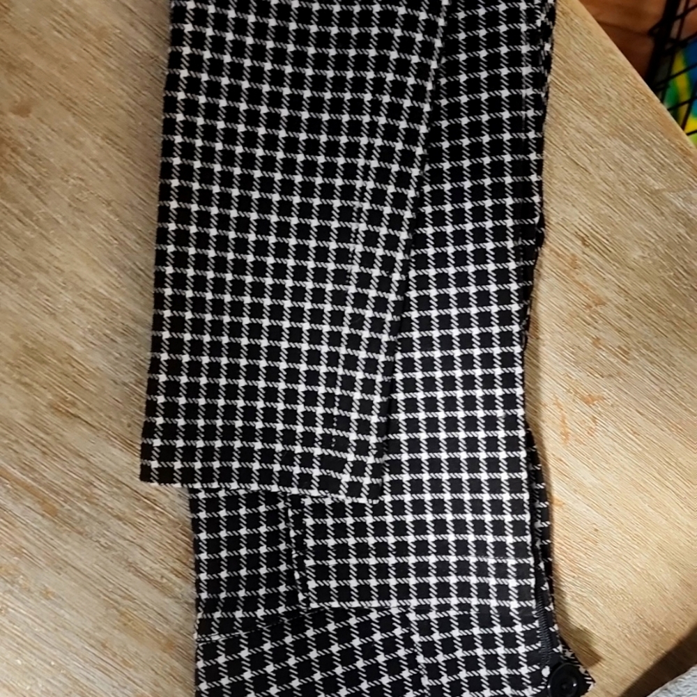 Pants - Picture 3 of 4